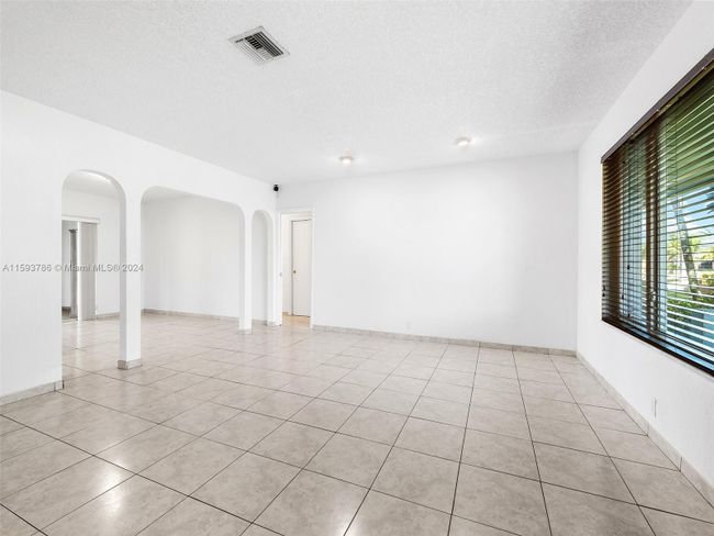 5501 Garfield St, House other with 3 bedrooms, 2 bathrooms and null parking in Hollywood FL | Image 3