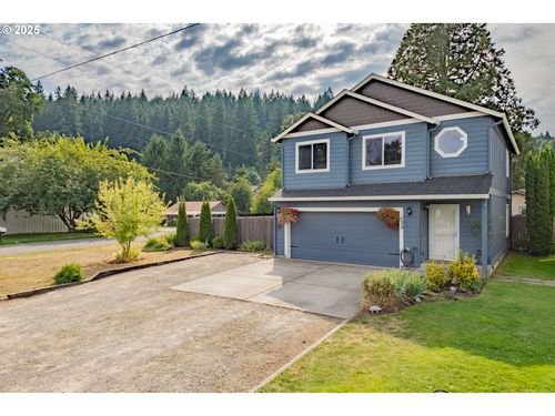 130 N Johnson Ave, Yacolt, WA, 98675-5420 | Card Image