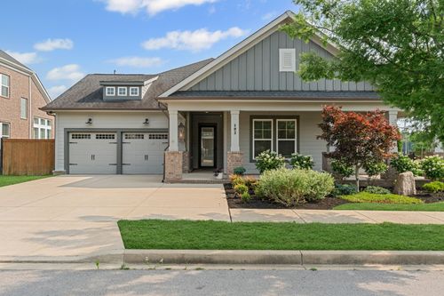 102 Misty Way, Hendersonville, TN, 37075-1482 | Card Image