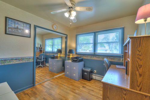 220 Eastlawn, Parma, MI, 49269-9524 | Card Image