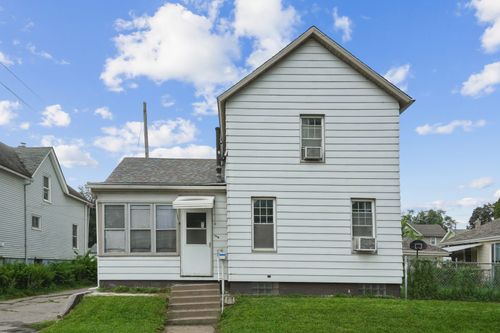 1618 N Marquette St, Davenport, IA, 52804-3727 | Card Image