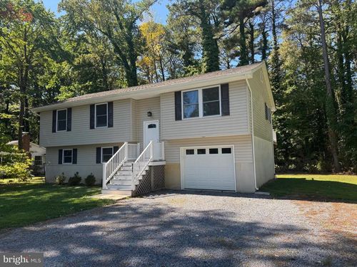 845 Whispering Pine Cir, LUSBY, MD, 20657-3791 | Card Image