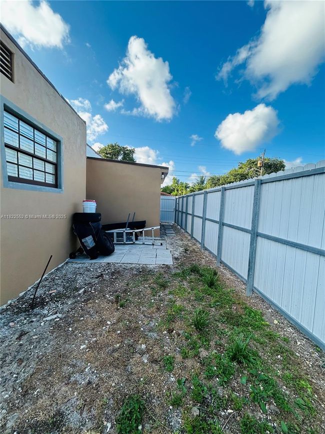 2376 Nw 55 Th St, House other with 4 bedrooms, 2 bathrooms and null parking in Miami FL | Image 18