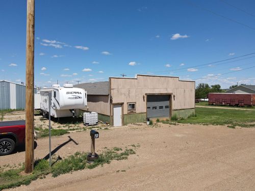 101 E 1st St, Newell, SD, 57760-2156 | Card Image