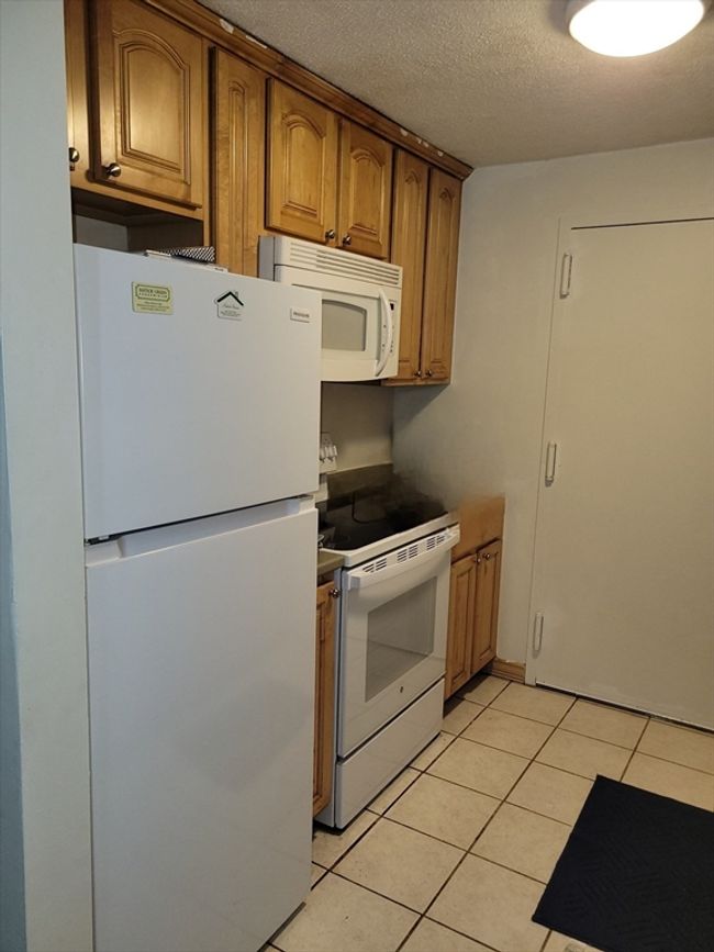 APT-15 - 4 Post Oak Ln, Condo with 2 bedrooms, 2 bathrooms and 2 parking in Natick MA | Image 9