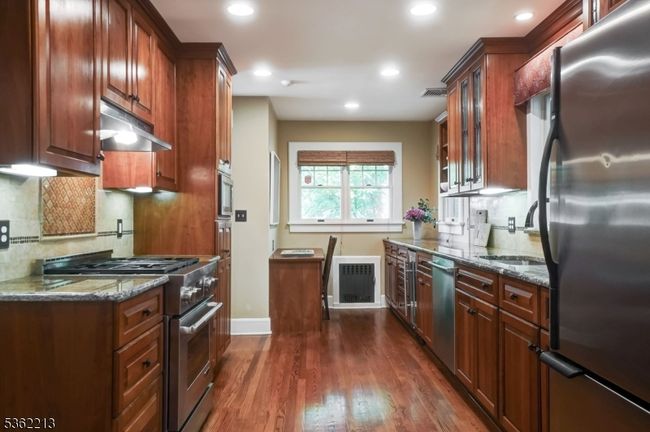 89 Maple St, House other with 5 bedrooms, 3 bathrooms and null parking in Millburn NJ | Image 10