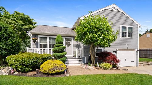 24 Mello St, West Warwick, RI, 02893-4142 | Card Image