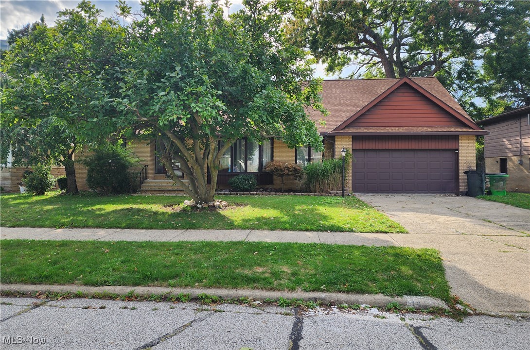 265th St, Euclid, OH 44132