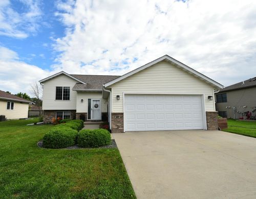 907 3rd St Se, Kasson, MN, 55944-1696 | Card Image