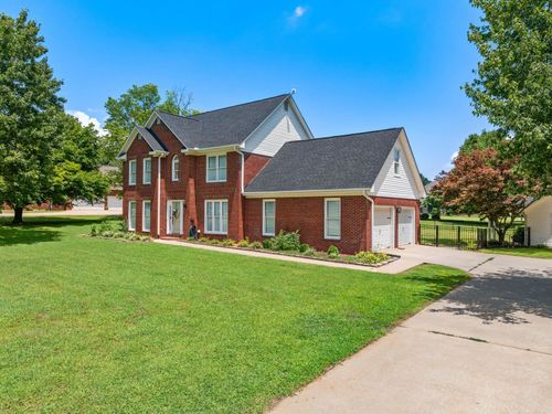 333 Reynolds Dr, Rogersville, AL, 35652-6832 | Card Image