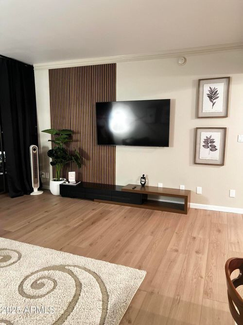 unit-14p-4750 N Central Ave, Phoenix, AZ, 85012-1748 | Card Image