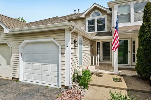 12 Pin Oak Ct, Cranberry Twp, PA, 16066-5654 | Card Image