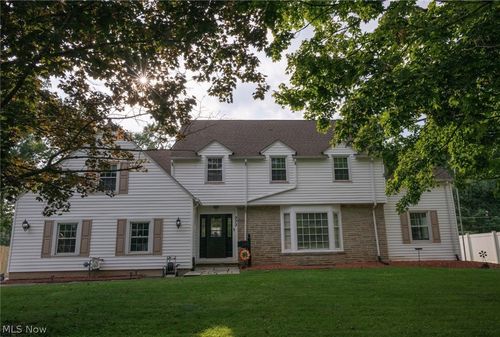 273 Griswold Dr, Youngstown, OH, 44512-2831 | Card Image