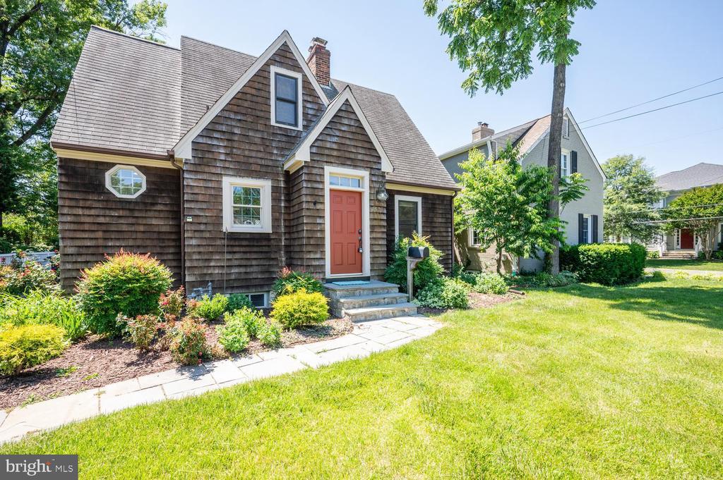 Residential in ARLINGTON 3