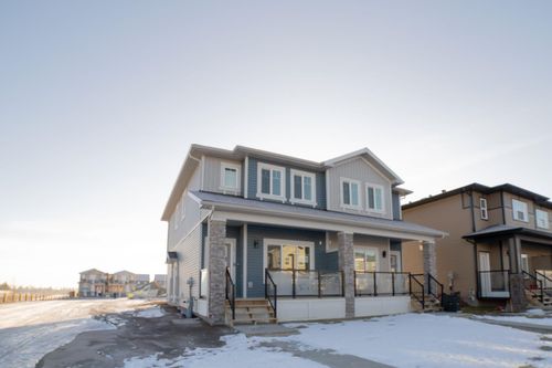 261 Midgrove Mews Sw, Airdrie, AB, T4B5K8 | Card Image