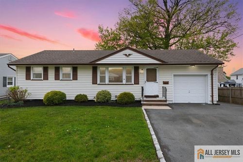 3212 Park Ave, South Plainfield, NJ, 07080-5222 | Card Image