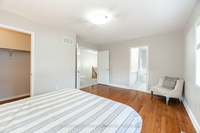 1016 Mccuaig Dr, House other with 4 bedrooms, 4 bathrooms and 2 parking in Milton ON | Image 28