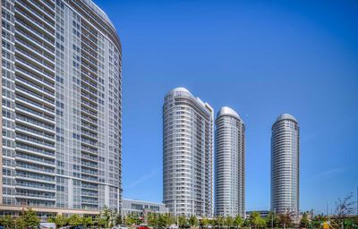 2219 - 181 Village Green Sq, Condo with 1 bedrooms, 1 bathrooms and 1 parking in Toronto ON | Image 2