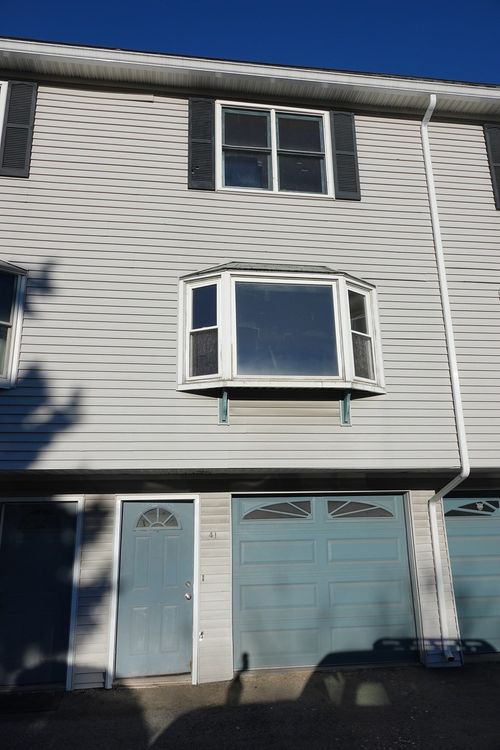41-30 Angle St, Lowell, MA, 01851 | Card Image
