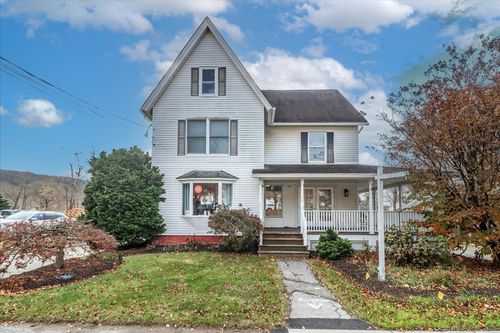 14 Elm St, New Milford, CT, 06776-2951 | Card Image