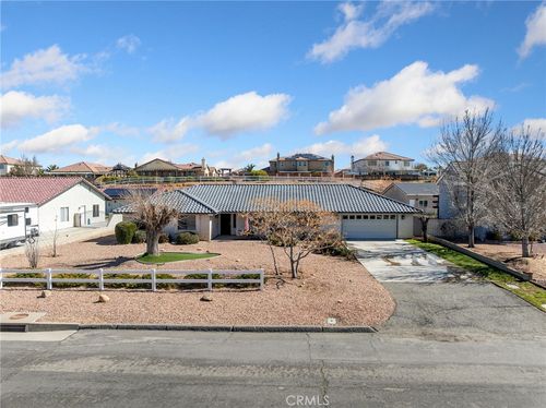 12635 Sorrel Dr, Apple Valley, CA, 92308-6726 | Card Image