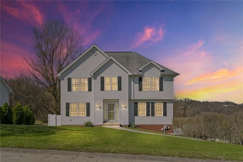 327 Garden Hill Dr, Tarentum, PA, 15084-9320 | Card Image