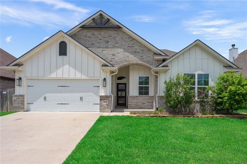 4009 Crooked Creek Path, College Station, TX, 77845-2069 | Card Image