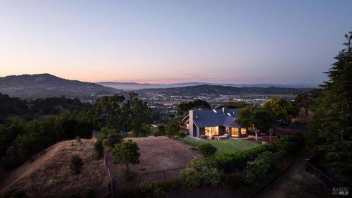 32 Oak View Ct, Novato, CA, 94947-4919 | Card Image