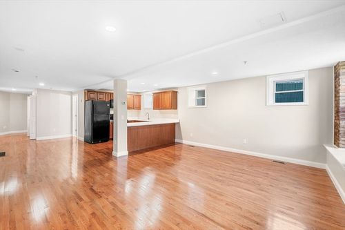 apt-1-72 River St, Haverhill, MA, 01832-5484 | Card Image