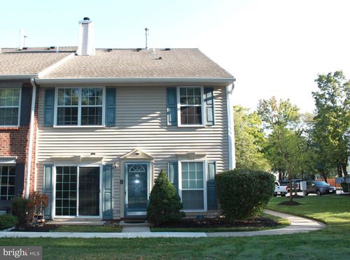 95 Versailles Ct, Hamilton, NJ, 08619-4646 | Card Image
