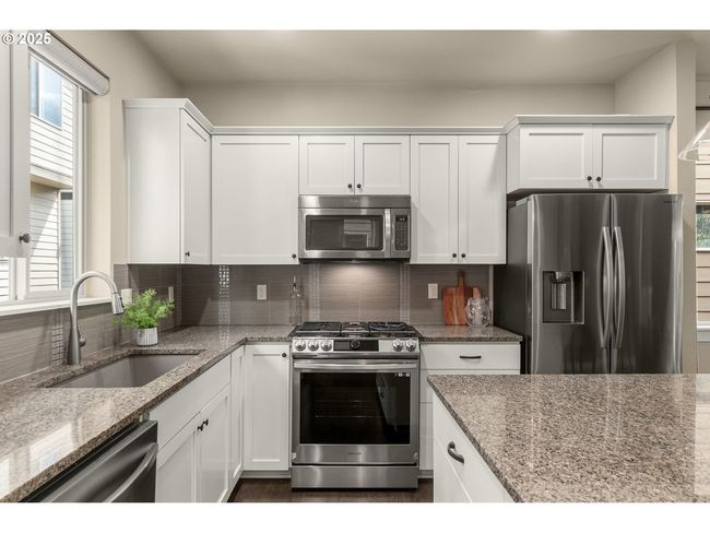 14152 Sw Compass Dr, House other with 4 bedrooms, 3 bathrooms and 2 parking in Beaverton OR | Image 14