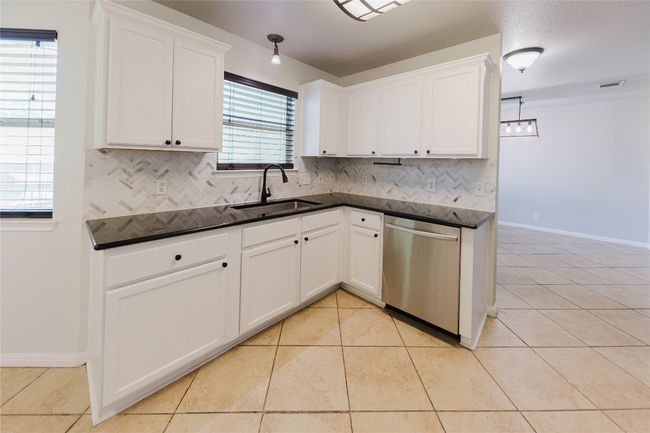 115 Hummingbird Ct, House other with 4 bedrooms, 3 bathrooms and 4 parking in Cedar Creek TX | Image 13