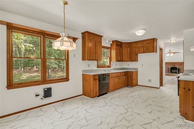 17775 Fox Hollow Dr, House other with 4 bedrooms, 3 bathrooms and null parking in Spring Grove VA | Image 13