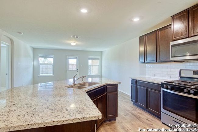 29538 Spring Cir, House other with 5 bedrooms, 4 bathrooms and null parking in Spring Branch TX | Image 5