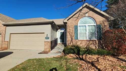 417 Winslow Cir, Commerce Twp, MI, 48390-4512 | Card Image