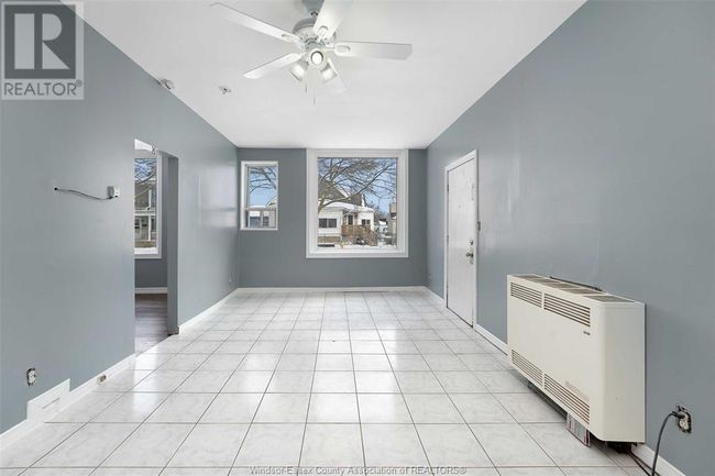 2 - 266 Seymour St, Condo with 2 bedrooms, 1 bathrooms and null parking in Amherstburg ON | Image 4