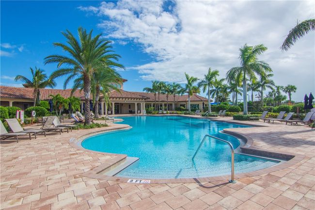 5114 Unity Sq, House attached with 2 bedrooms, 4 bathrooms and null parking in Vero Beach FL | Image 22