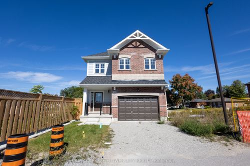 16 Ravenscraig Place, Innisfil, ON, L0L1L0 | Card Image