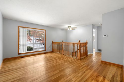 103 Esta Rd, Plymouth, MA, 02360-4911 | Card Image