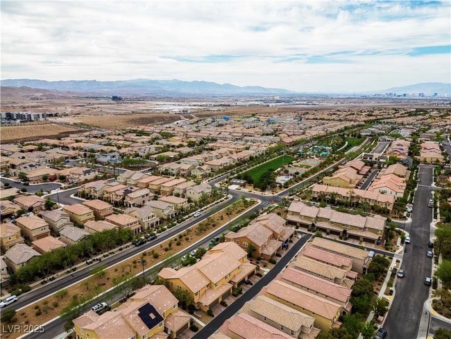 2376 Via Firenze, Townhouse with 3 bedrooms, 3 bathrooms and null parking in Henderson NV | Image 46