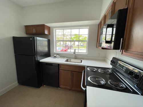 f9-720 Cypress Lane, Deerfield Beach, FL, 33064 | Card Image