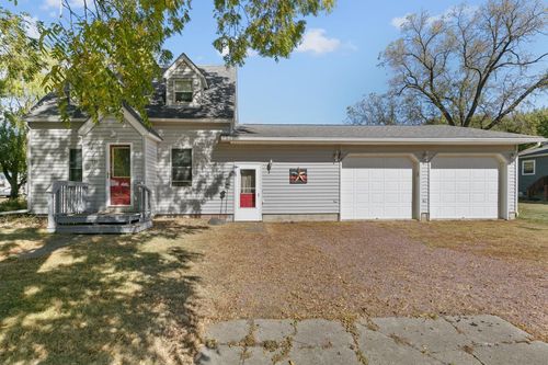 301 E Woodman St, Jeffers, MN, 56145-4040 | Card Image