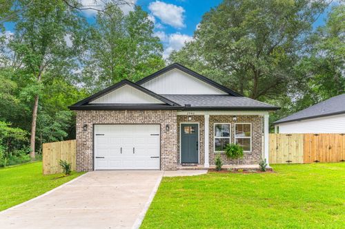 2940 Mccarty Ave, Crestview, FL, 32539-8545 | Card Image