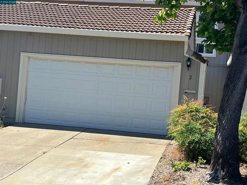 2 Tarn Ct, Hercules, CA, 94547-1411 | Card Image