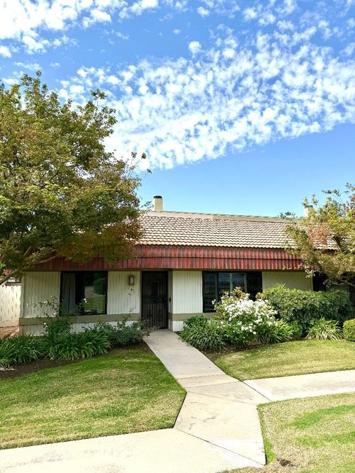 104-4902 N Sequoia Dr, Fresno, CA, 93705-0253 | Card Image