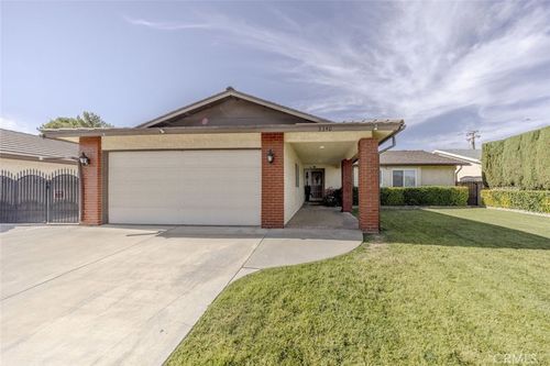 3340 Brittany Ln, Lancaster, CA, 93536-4833 | Card Image
