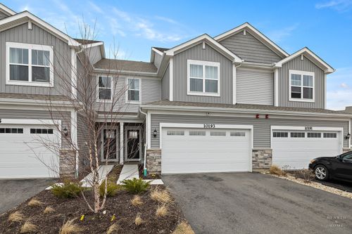 10193 Mcmahon Way, Huntley, IL, 60142-2561 | Card Image