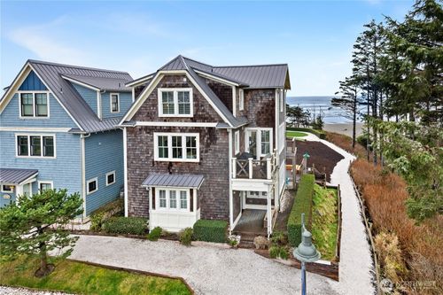 78 Pacifica Ln, Pacific Beach, WA, 98571-4905 | Card Image