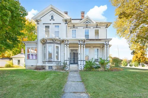 109 4th St, Carrollton, IL, 62016-1113 | Card Image