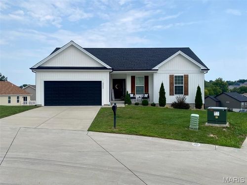 2204 Grit Ct, Washington, MO, 63090-5646 | Card Image